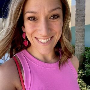 Meet your Posher, April